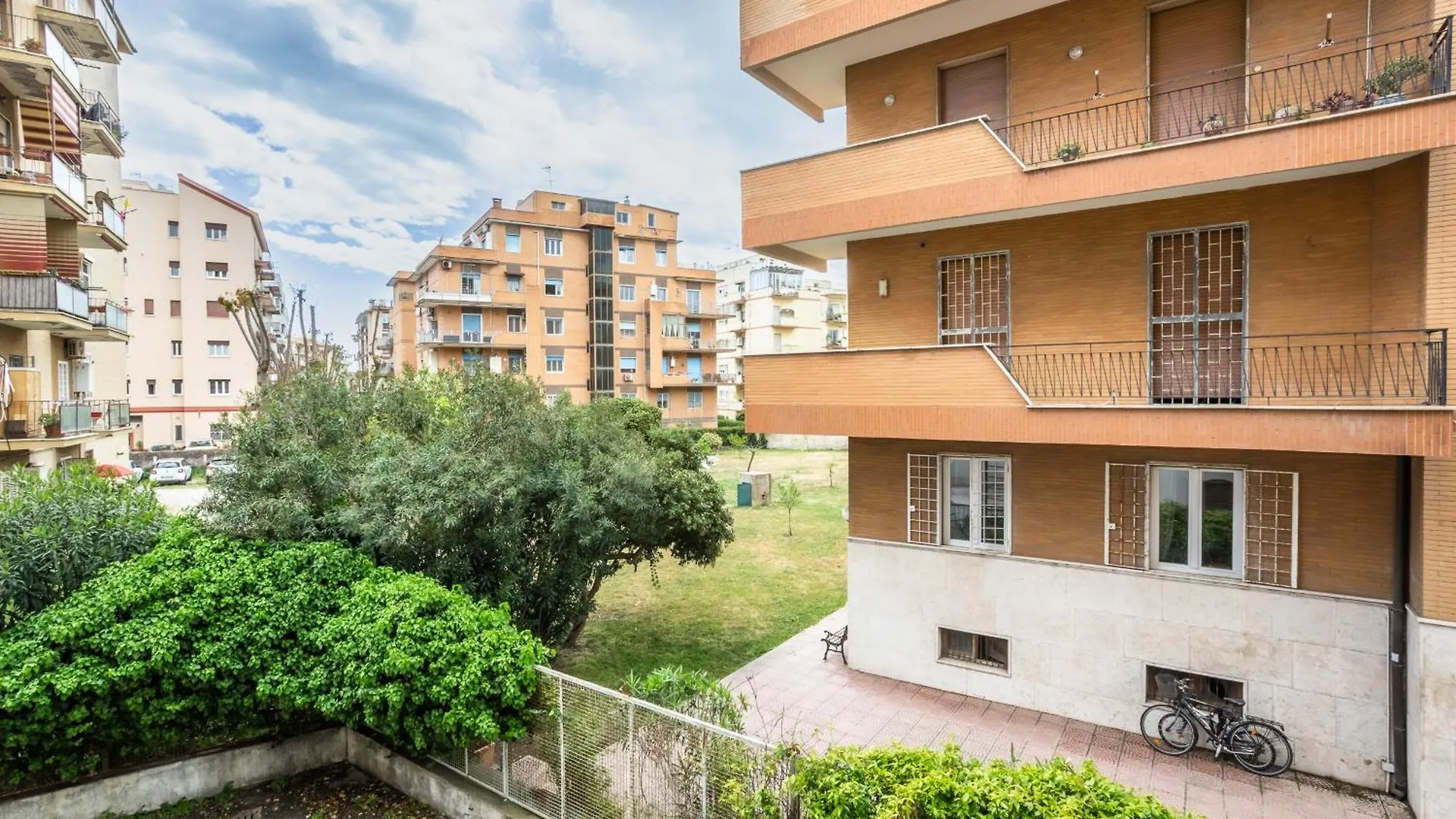 Good Vibes Beach Apartment Lido di Ostia Italy